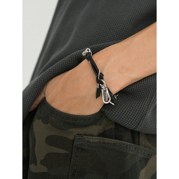 Steel & Thread bracelet (leather black)