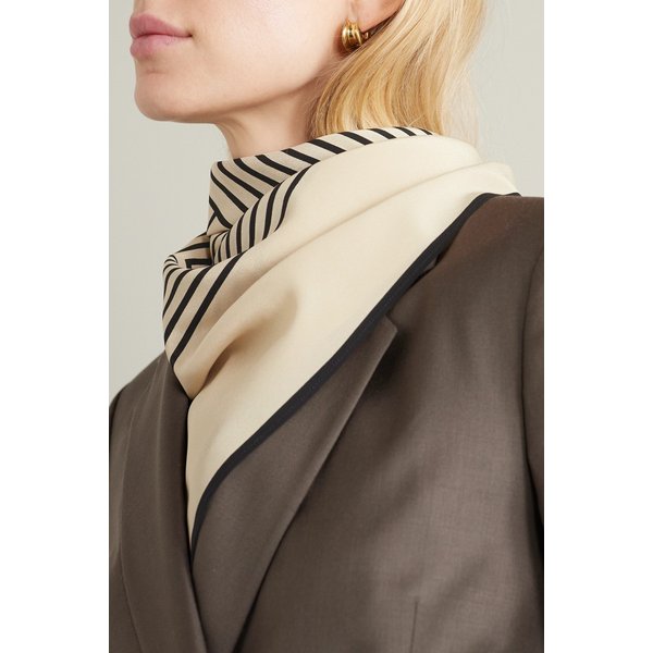 스트라이프 실크 크레이프 드 신 스카프 1647597326913900