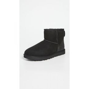 5101489 UGG Classic Mini Boots