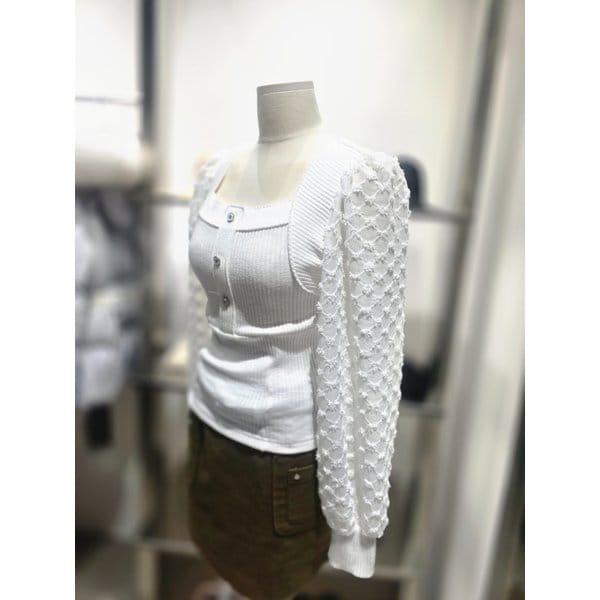 [여주점] 소매 레이스 퍼프 티셔츠 ER4JT001