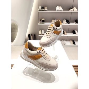 소다 [부산점] 여성 밴드끈 경량 스니커즈(FLF420HA23)