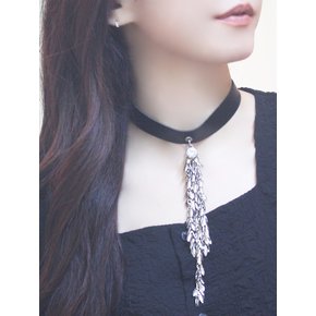 noble leather choker