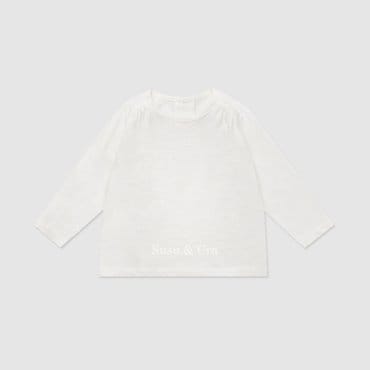 슈슈앤크라 mini 아밀 티셔츠 ㅡ 바닐라화이트