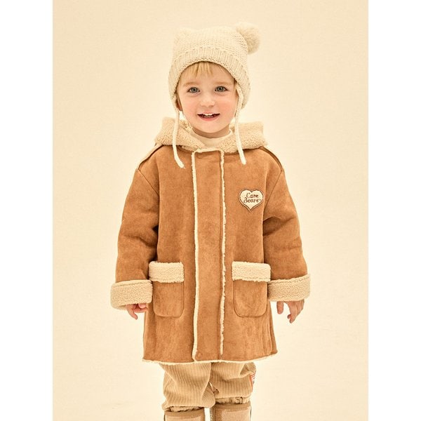 하트케어베어즈 따뜻한 무스탕 코트