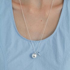 sheer ball necklace