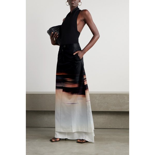 피터 도 플리츠 데그라데 실크 새틴 미디 스커트 블랙 1647597289621658