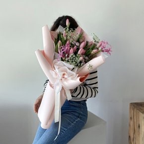 [생화] 스무송이 핑크튤립 꽃다발