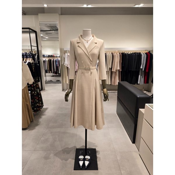 [파주점] 테일러드 더블 플레어 원피스 JR5A0OP243