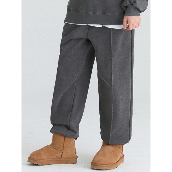 E13 기모 피그 마스킹프린트 조거팬츠 (차콜)