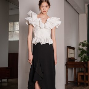 YY_Black irregular front skirt