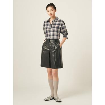 빈폴레이디스 인조 가죽 반바지  블랙 (BF5825C935)