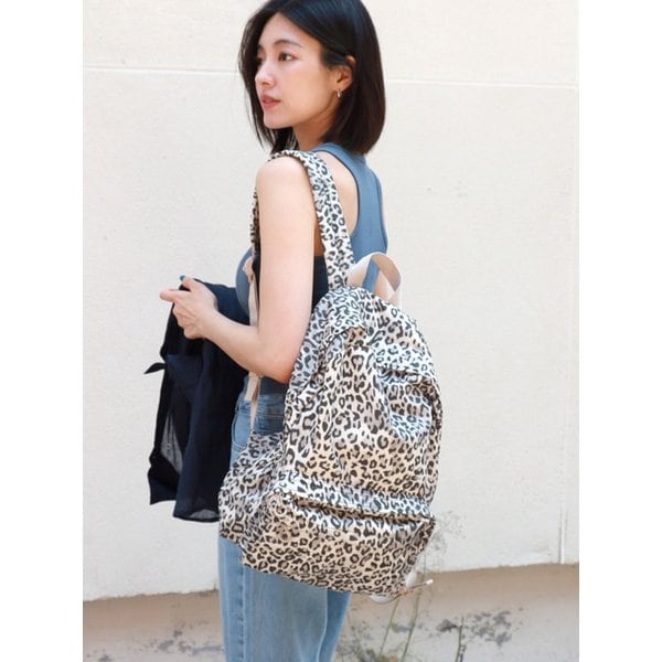 레오파드 플라워 트래블 백팩