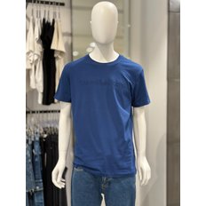 [여주점] CKJ 캘빈클라인 남성 엠보 로고 레귤러핏 반팔 티셔츠 (J323262-C5G)