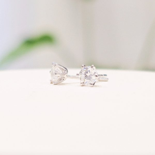 [부산점] 퓨리타3C 다이아 귀걸이 211600045