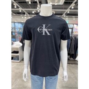 [파주점] [캘빈클라인진]남여공용 CK 세미 슬림핏 모노그램 로고 반팔 티셔츠 4RB861G-UB1