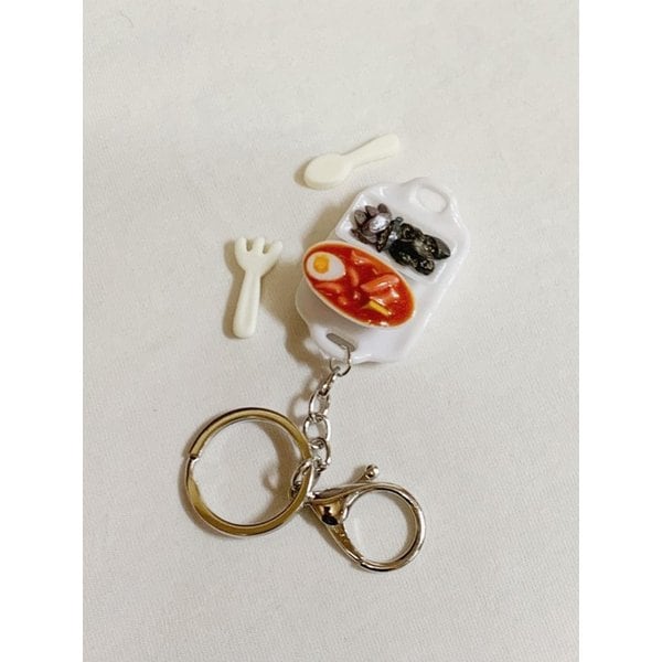 Tteokbokki & sundae keyring