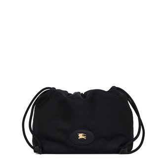 버버리 [부산점] 25FW 블랙 홀스슈 드로스트링 파우치 8111317