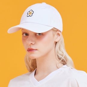 시그니처 패치 볼캡 화이트