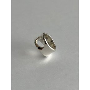 bold window ring