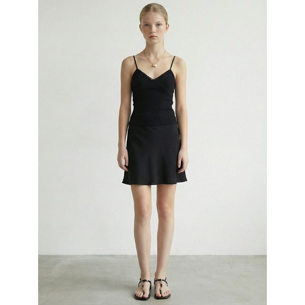 레이스 트리밍 슬리브리스 탑_BLACK