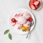 [나뚜루] 스트로베리 아이스크림 파인트 474ml