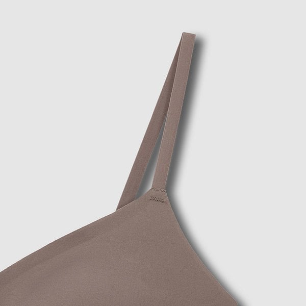 여 퍼펙트 노라인 캐미 크롭브라 J4069010050BS