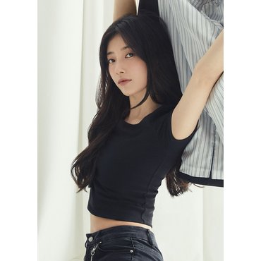 게스 YO2K2434  [SUZY] 스퀘어넥 반팔티