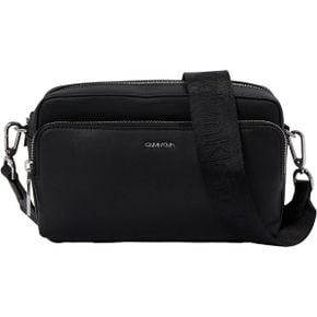 영국 캘빈클라인 크로스백 Calvin Klein Womens Ck Must Camera Bag Crossovers One Size 174856