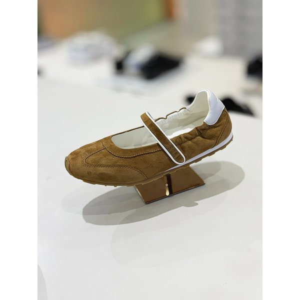 [시흥점] 스티치 메리제인 스니커즈 (브라운) DG4DA25519BRN