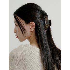 Thea hair clip