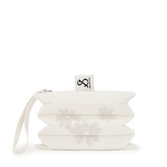 조셉앤스테이시 Lucky Pleats Pouch S Daisy Cream White