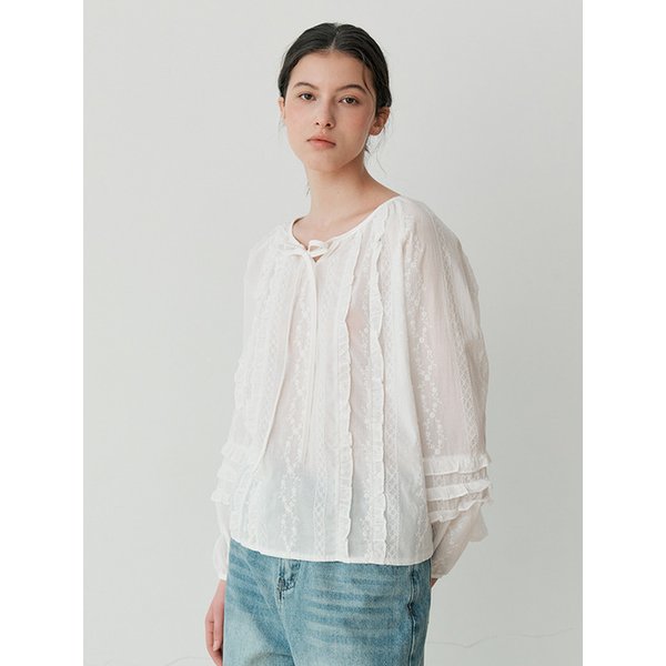 FRILL SHIRRING BLOUSE (WH)