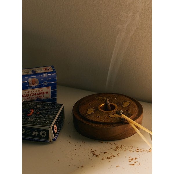 나그참파 시샴우드 홀더 타워