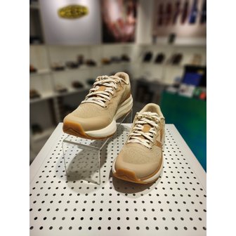 KEEN [여주점] [WK500] 베이지 여성 런닝화_KNSO5E402I2