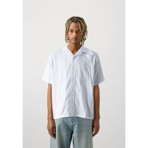 5086917 Abercrombie  Fitch Shirt - white