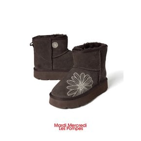 CLASSIQUE UGG BOOTS_BROWN