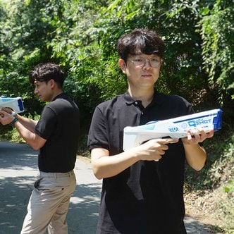 비앤씨 워터밤 핵인싸템 연사발사 자동 물충전 퀵샷 전동 물총