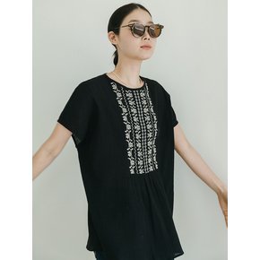 Embroidery Loose Black Blouse