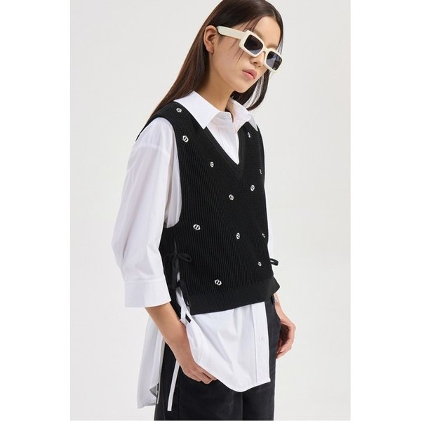 Emblem Embroidery Knit Vest (black) LFWAM26400BKX