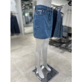 [파주점] [캘빈클라인진]미드 웨이스트 A라인 데미지드 로고 스커트 47F699G-WWN