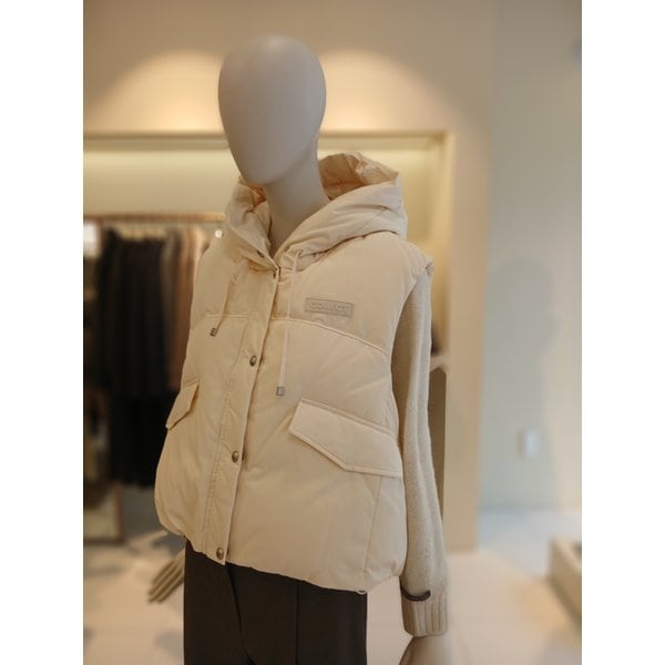 [여주점] 씨씨콜렉트 후드숏구스다운베스트 c244psb801