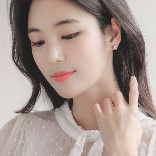 제이로렌 M03273 샤이니데이 로즈골드 큐빅귀걸이 6mm_(932761) 2