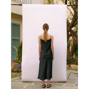 Linoa Slip Dress