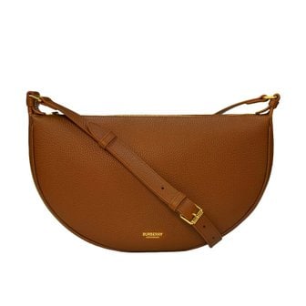 버버리 소프트 하프문 슬링 크로스백 81112291 타우니브라운