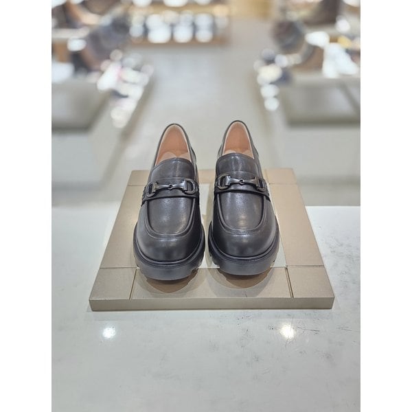 [시흥점] 여성 4센티 청키 장식 로퍼 (712619007)