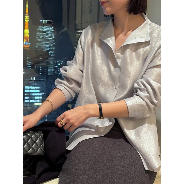 쉘 투웨이 하이넥 블라우스_SHELL SKY