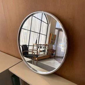 실버 모던 프레임 거울