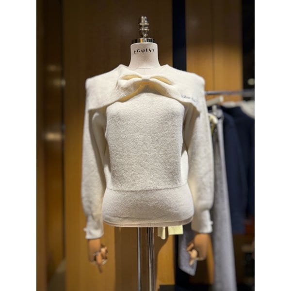 [시흥점] 여성 숄더 플랩 슬림 니트 (ES1JK102)