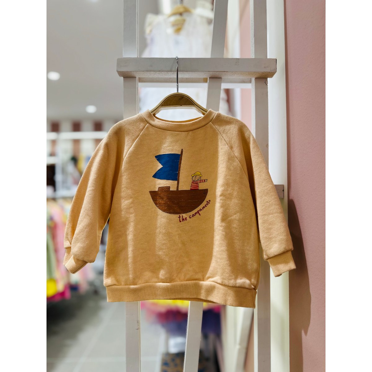 확대된 대표 .