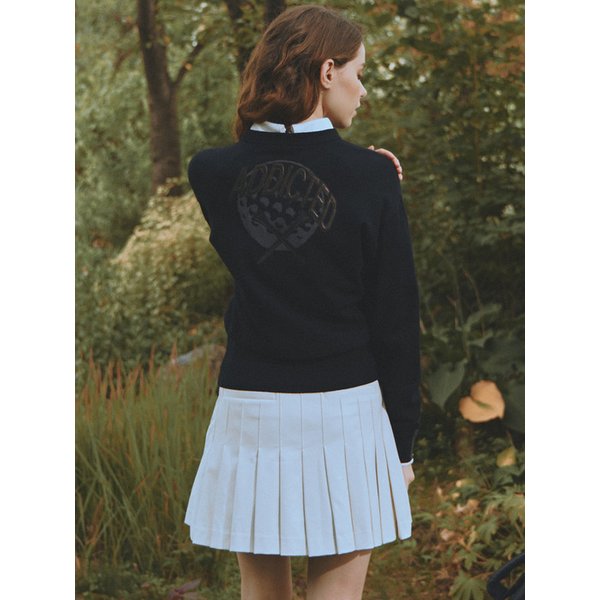 여성 비스코스 심볼자수 니트풀오버 블랙